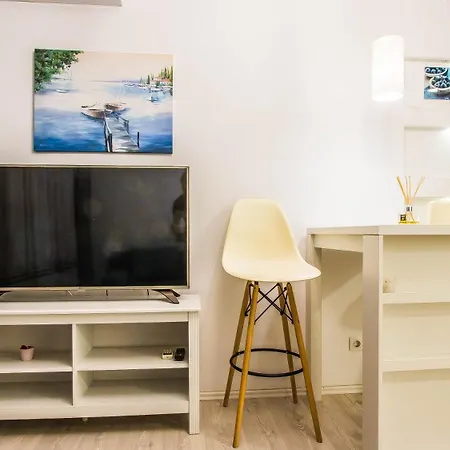 Luxury / Mihai Bravu Apartmens
