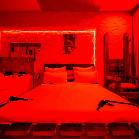 Apartament Luxury Jacuzzi *